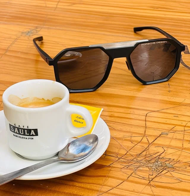 café